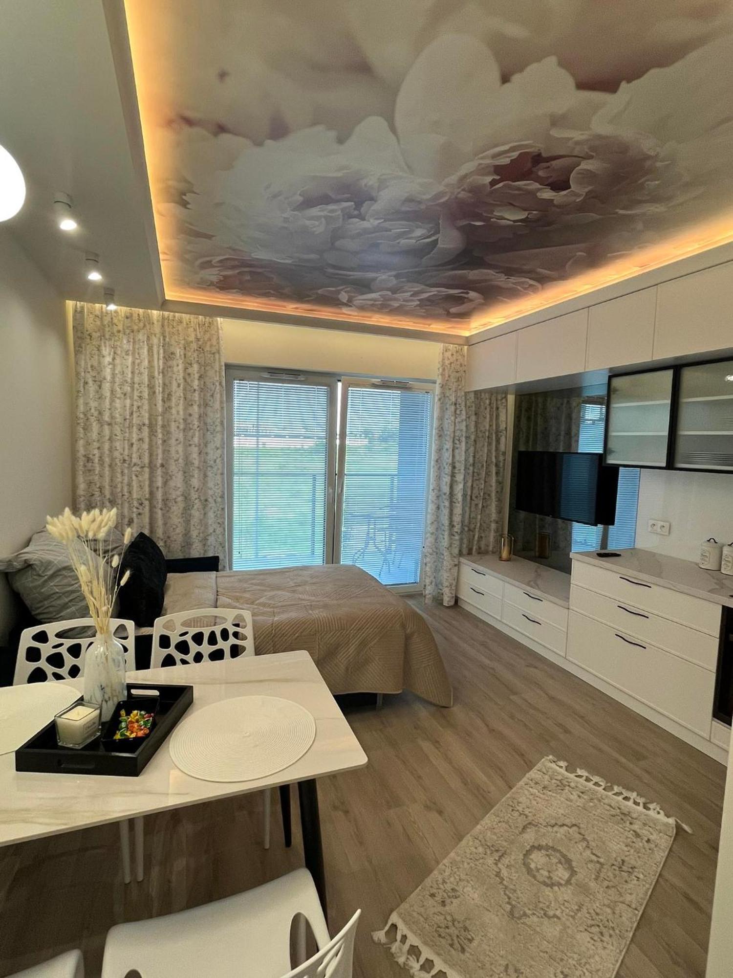 Pod Roza Szajnowicza Iwanowa 27a Apartment